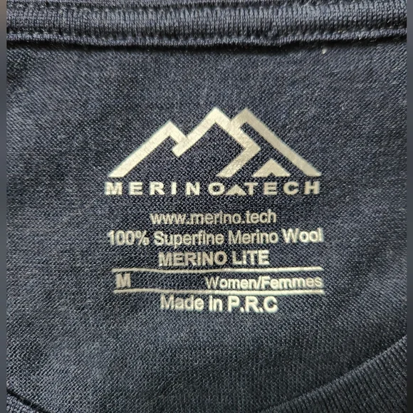 Merino Tech Wool Short Sleeve Shirt Navy Blue Women's Size Large NWOT - Picture 5 of 7